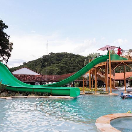 Resort Fazenda 3 Pinheiros 잉젱예이루 파소스 외부 사진