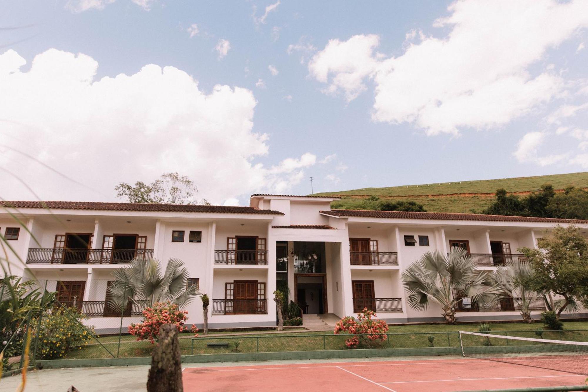 Resort Fazenda 3 Pinheiros 잉젱예이루 파소스 외부 사진